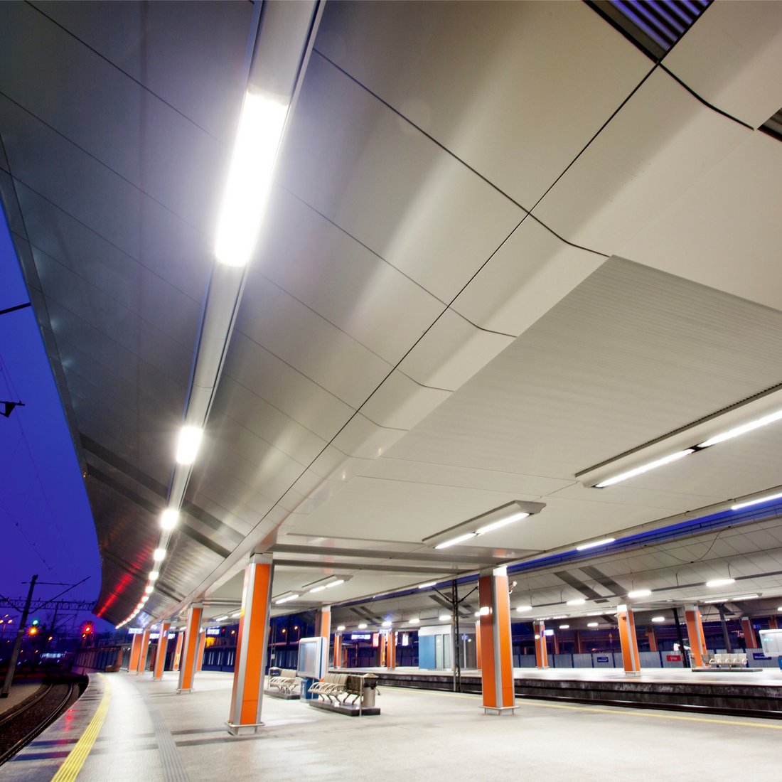 Station lighting 